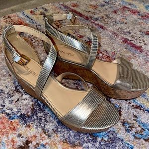 Gold Nine West wedges size Women’s 9.5